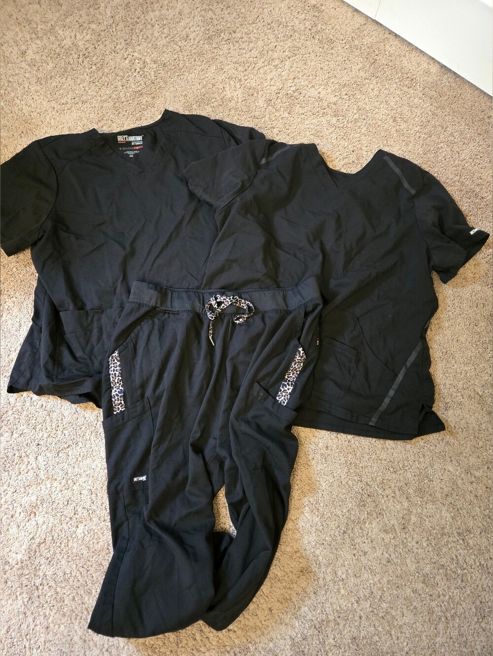 Grey Anatomy Plus Size Black Women’s Scrub Bundle ( 2 Tops One Bottom)